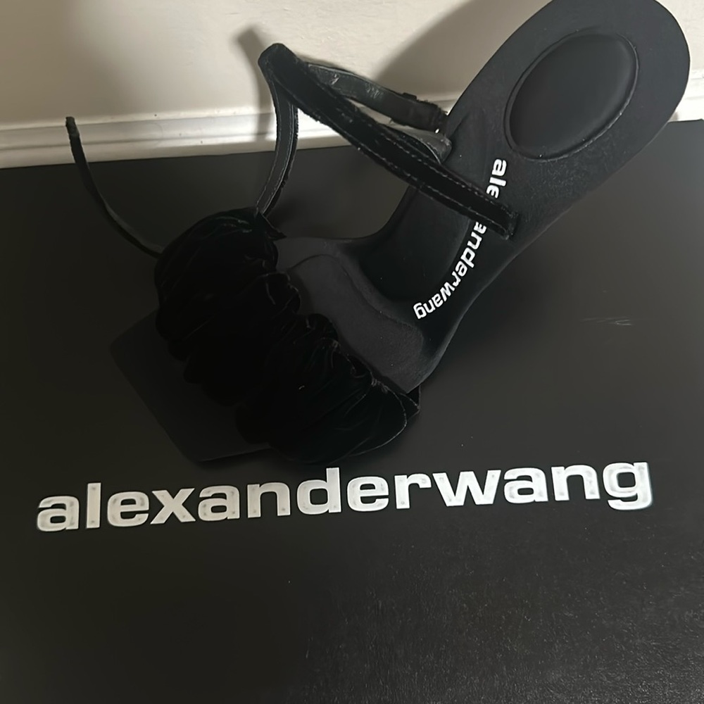 BRAND NEW Alexander Wang black shoes size 6